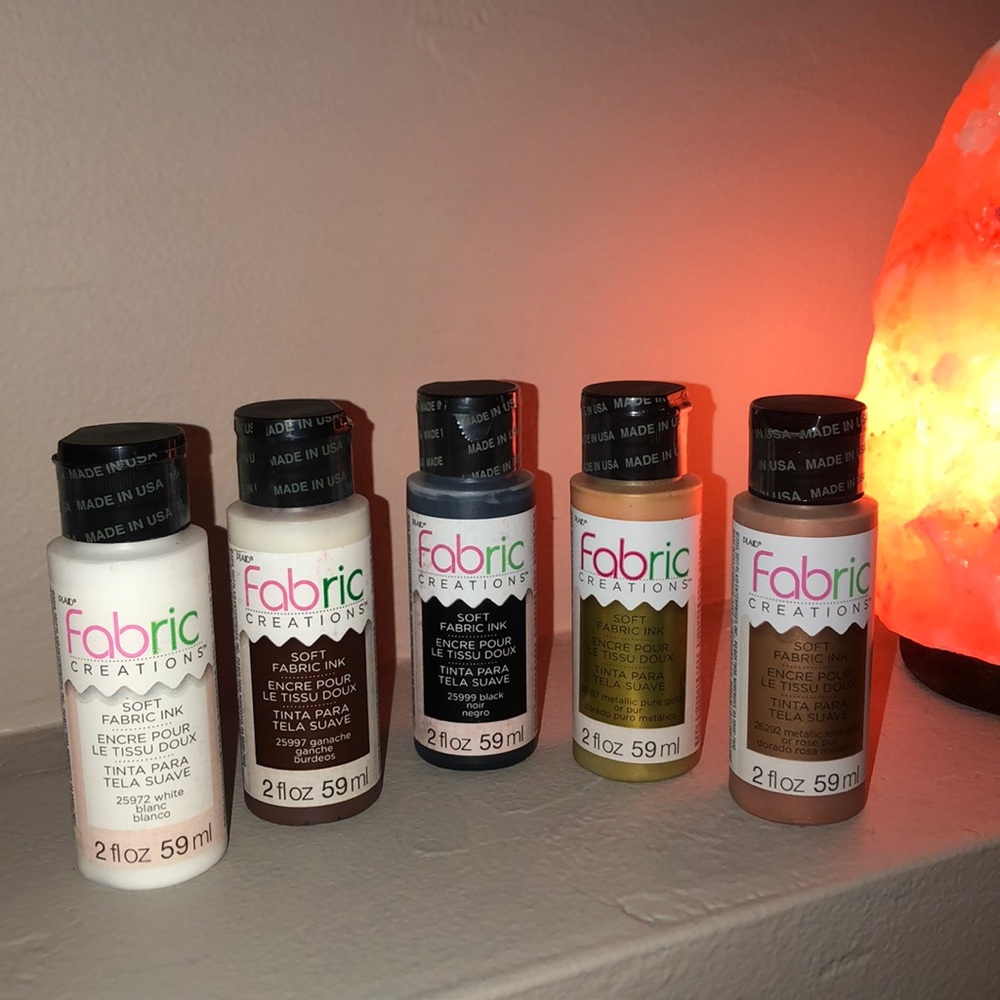 Set of 5 fabric paints